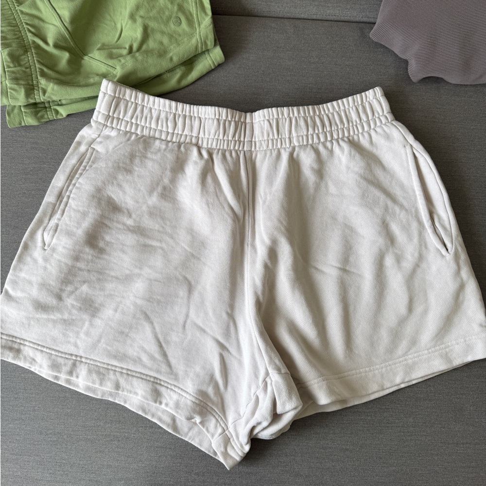 ARITZIA SHORTS